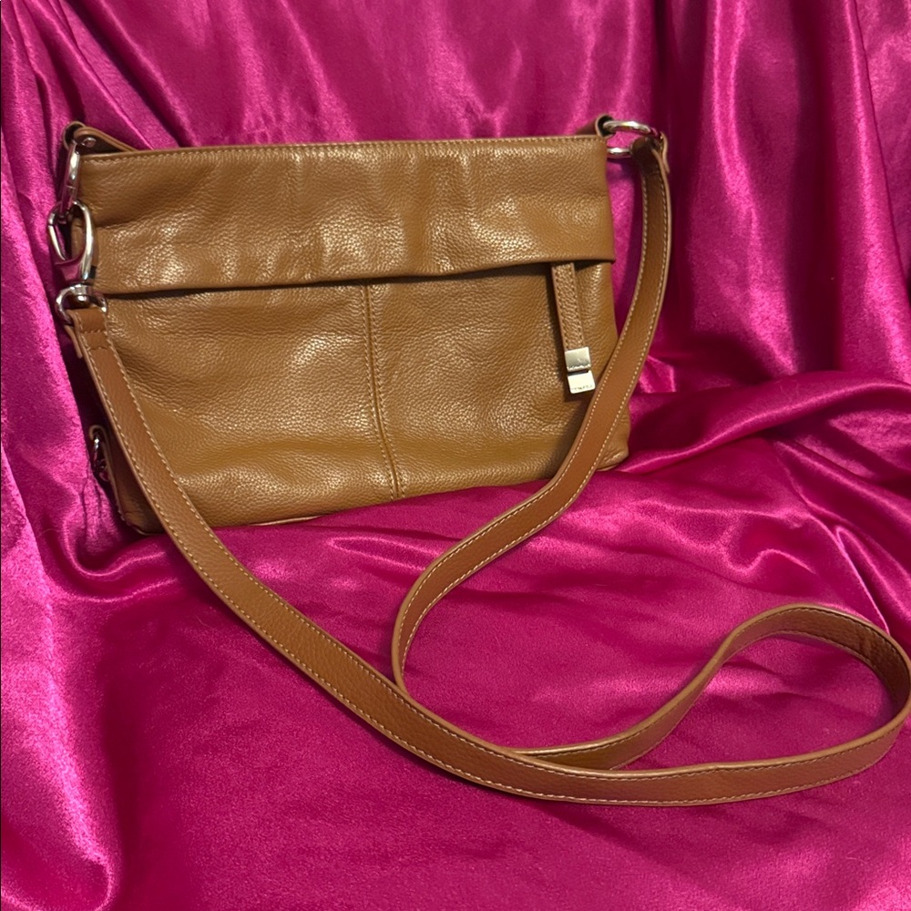 Tignanillo Brown Leather Crossbody Bag. Like new